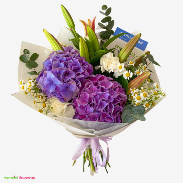 Ramo AMOUR BLANC - Lirios, rosas rosadas, claveles blancos, hortensias y feverfew - Florería El Salvador