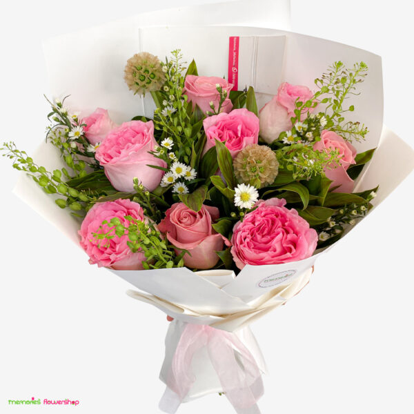 Ramo BESOS EN FLOR - Rosa, scabiosas y complementos florales - Ramo romántico El Salvador